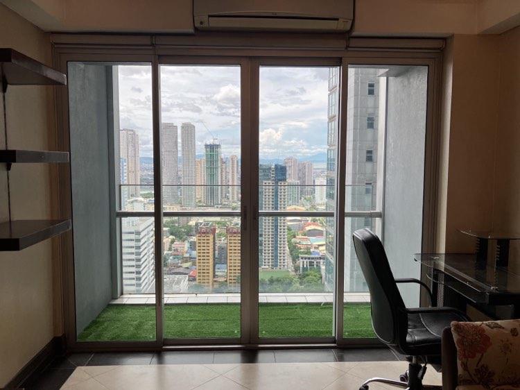 St. Francis Shangri-La Place